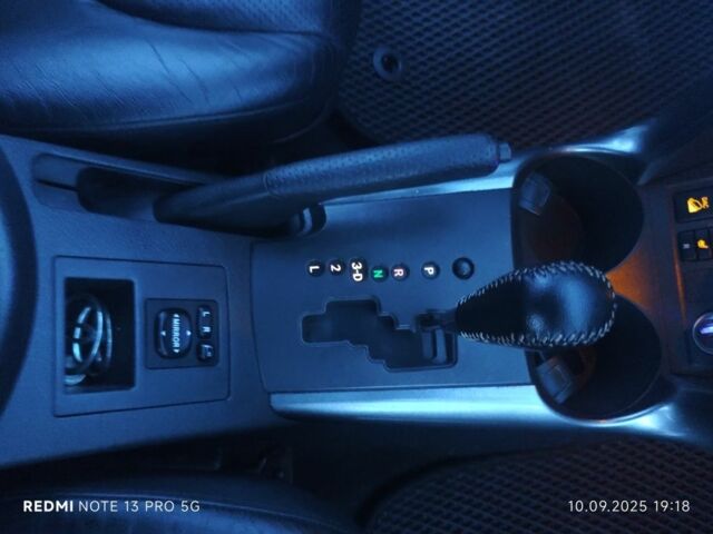 Черный Тойота РАВ 4, объемом двигателя 2 л и пробегом 149 тыс. км за 9490 $, фото 18 на Automoto.ua