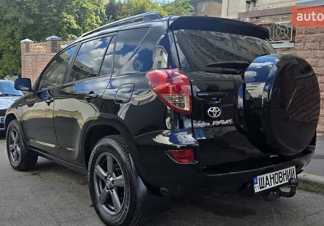 Чорний Тойота РАВ 4, об'ємом двигуна 2 л та пробігом 282 тис. км за 9500 $, фото 8 на Automoto.ua