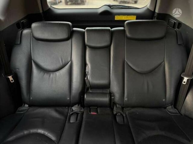 Черный Тойота РАВ 4, объемом двигателя 2.5 л и пробегом 271 тыс. км за 2913 $, фото 6 на Automoto.ua