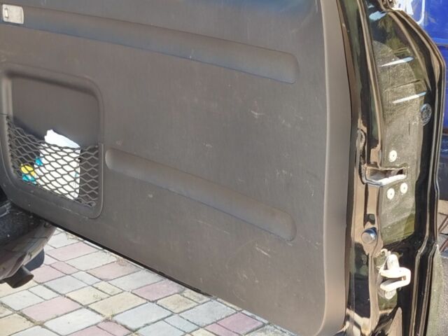 Черный Тойота РАВ 4, объемом двигателя 2 л и пробегом 190 тыс. км за 8800 $, фото 12 на Automoto.ua