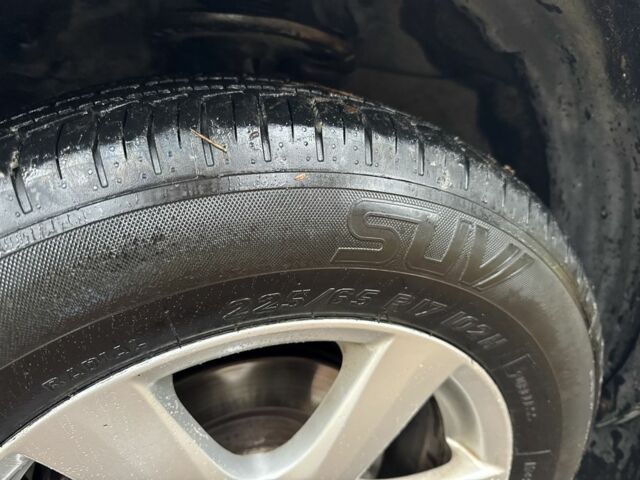 Чорний Тойота РАВ 4, об'ємом двигуна 0 л та пробігом 282 тис. км за 10000 $, фото 6 на Automoto.ua