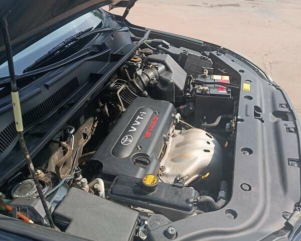 Чорний Тойота РАВ 4, об'ємом двигуна 2 л та пробігом 181 тис. км за 10500 $, фото 9 на Automoto.ua