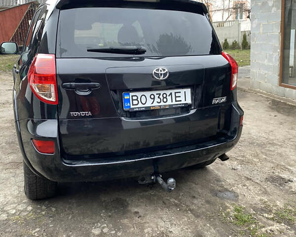 Черный Тойота РАВ 4, объемом двигателя 2.2 л и пробегом 186 тыс. км за 11500 $, фото 3 на Automoto.ua