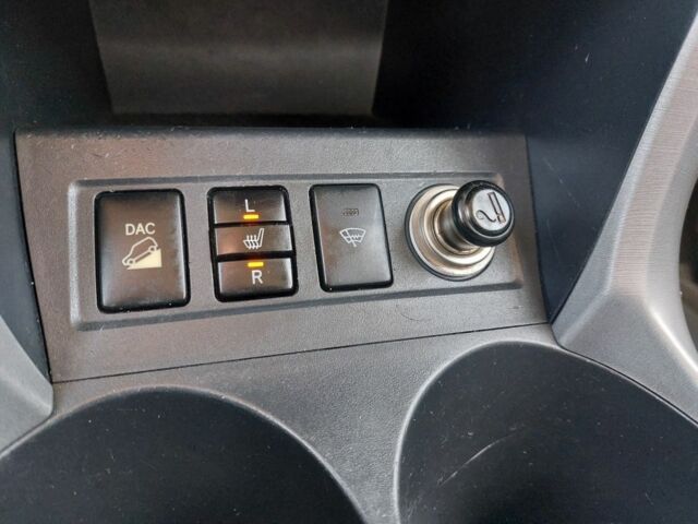 Черный Тойота РАВ 4, объемом двигателя 2 л и пробегом 237 тыс. км за 8799 $, фото 13 на Automoto.ua