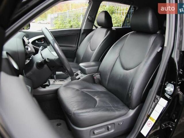 Черный Тойота РАВ 4, объемом двигателя 2.4 л и пробегом 138 тыс. км за 12500 $, фото 6 на Automoto.ua