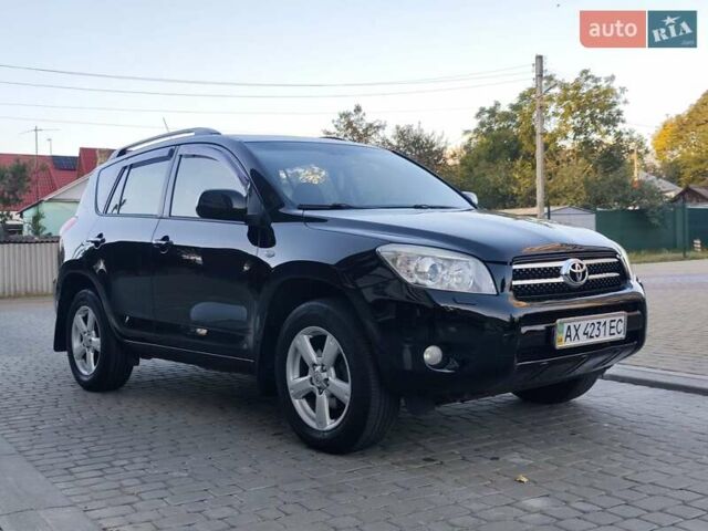 Черный Тойота РАВ 4, объемом двигателя 2 л и пробегом 226 тыс. км за 9600 $, фото 18 на Automoto.ua
