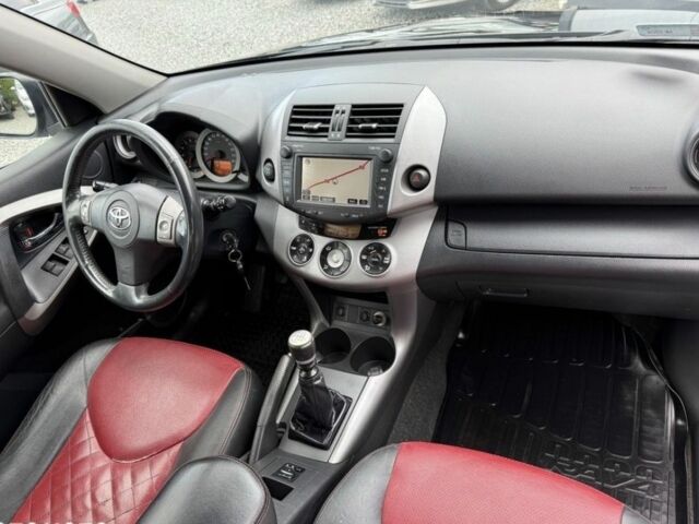 Черный Тойота РАВ 4, объемом двигателя 2.2 л и пробегом 260 тыс. км за 2650 $, фото 13 на Automoto.ua