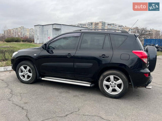 Черный Тойота РАВ 4, объемом двигателя 2 л и пробегом 248 тыс. км за 8700 $, фото 6 на Automoto.ua