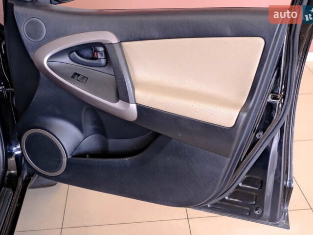 Черный Тойота РАВ 4, объемом двигателя 2.4 л и пробегом 216 тыс. км за 8900 $, фото 36 на Automoto.ua