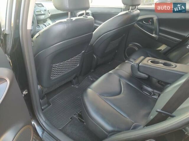 Черный Тойота РАВ 4, объемом двигателя 2.2 л и пробегом 244 тыс. км за 9400 $, фото 7 на Automoto.ua