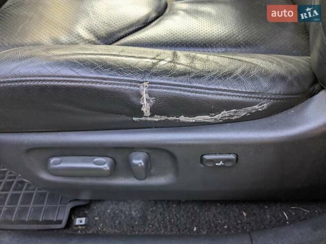 Чорний Тойота РАВ 4, об'ємом двигуна 2.2 л та пробігом 227 тис. км за 8500 $, фото 18 на Automoto.ua