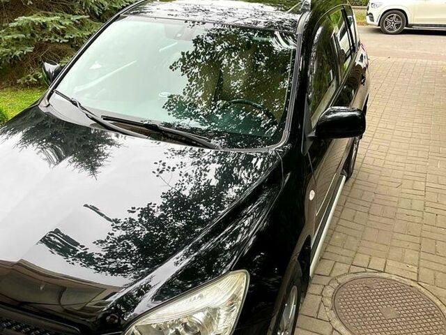 Тойота РАВ 4 2007 у Львові на Automoto.ua Чорний Тойота РАВ 4, об'ємом двигуна 2 л та пробігом 162 тис. км за 9800 $, фото 3 на Automoto.ua