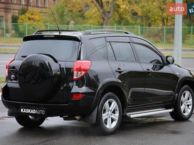 Черный Тойота РАВ 4, объемом двигателя 2.4 л и пробегом 138 тыс. км за 12500 $, фото 5 на Automoto.ua