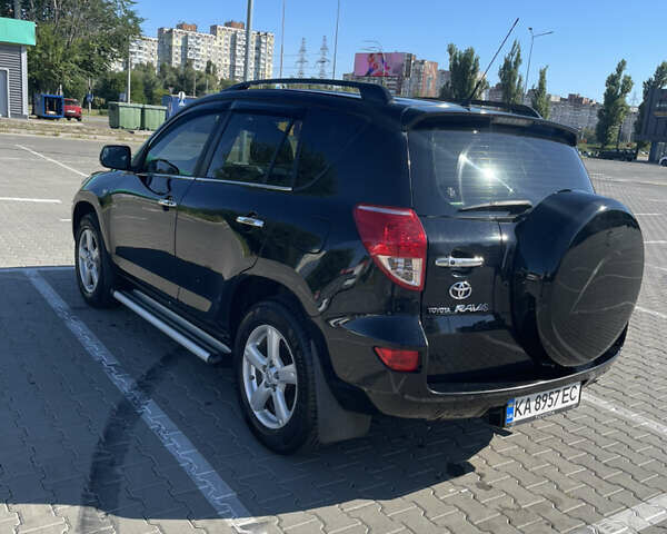 Черный Тойота РАВ 4, объемом двигателя 2 л и пробегом 187 тыс. км за 10500 $, фото 5 на Automoto.ua