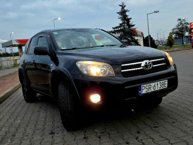 Чорний Тойота РАВ 4, об'ємом двигуна 2.2 л та пробігом 165 тис. км за 2250 $, фото 1 на Automoto.ua