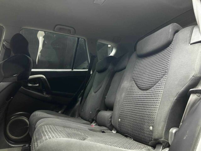 Черный Тойота РАВ 4, объемом двигателя 2 л и пробегом 160 тыс. км за 10800 $, фото 10 на Automoto.ua