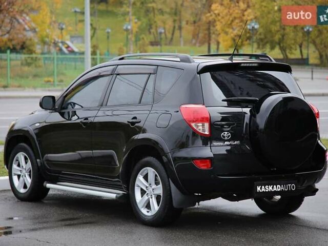 Черный Тойота РАВ 4, объемом двигателя 2.4 л и пробегом 138 тыс. км за 12500 $, фото 3 на Automoto.ua