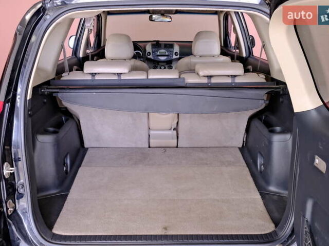 Черный Тойота РАВ 4, объемом двигателя 2.4 л и пробегом 216 тыс. км за 8900 $, фото 43 на Automoto.ua