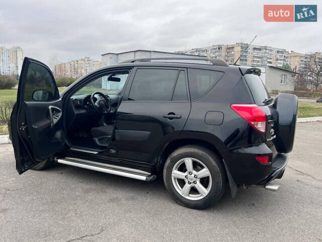 Черный Тойота РАВ 4, объемом двигателя 2 л и пробегом 248 тыс. км за 8700 $, фото 8 на Automoto.ua
