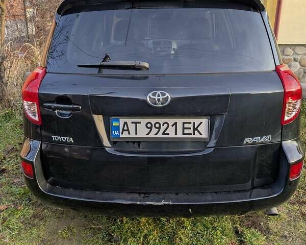Чорний Тойота РАВ 4, об'ємом двигуна 2.2 л та пробігом 227 тис. км за 8500 $, фото 2 на Automoto.ua