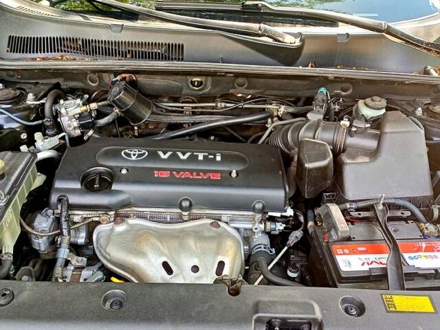 Черный Тойота РАВ 4, объемом двигателя 2.4 л и пробегом 316 тыс. км за 7800 $, фото 4 на Automoto.ua