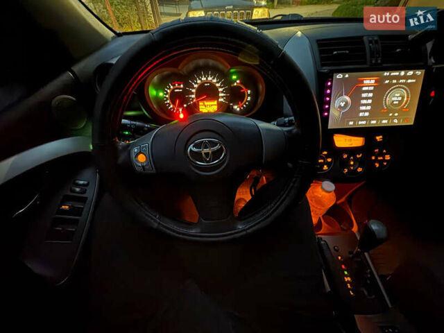 Черный Тойота РАВ 4, объемом двигателя 2 л и пробегом 260 тыс. км за 8700 $, фото 6 на Automoto.ua