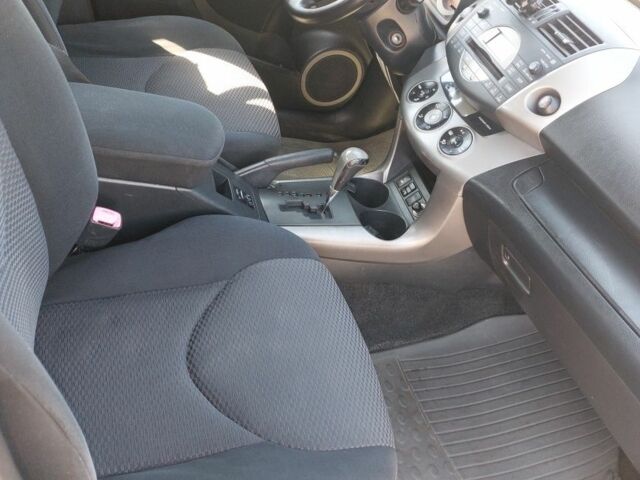 Черный Тойота РАВ 4, объемом двигателя 2 л и пробегом 237 тыс. км за 8799 $, фото 10 на Automoto.ua