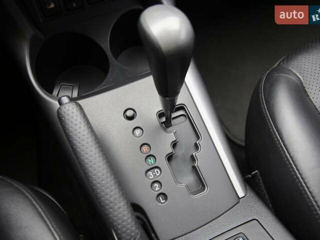 Черный Тойота РАВ 4, объемом двигателя 2.4 л и пробегом 138 тыс. км за 12500 $, фото 18 на Automoto.ua