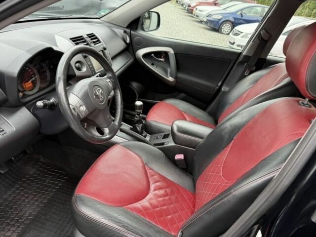 Черный Тойота РАВ 4, объемом двигателя 2.2 л и пробегом 260 тыс. км за 2650 $, фото 11 на Automoto.ua