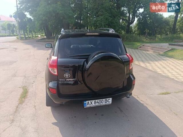 Чорний Тойота РАВ 4, об'ємом двигуна 2 л та пробігом 181 тис. км за 10500 $, фото 7 на Automoto.ua