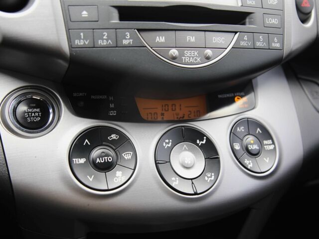 Черный Тойота РАВ 4, объемом двигателя 2.4 л и пробегом 138 тыс. км за 12000 $, фото 16 на Automoto.ua