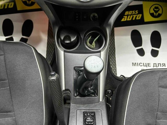 Черный Тойота РАВ 4, объемом двигателя 2 л и пробегом 160 тыс. км за 10800 $, фото 14 на Automoto.ua