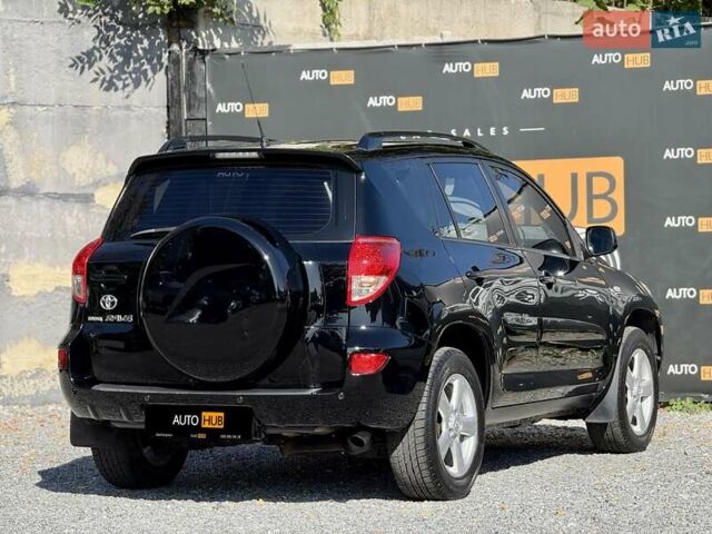 Чорний Тойота РАВ 4, об'ємом двигуна 2 л та пробігом 170 тис. км за 9900 $, фото 5 на Automoto.ua
