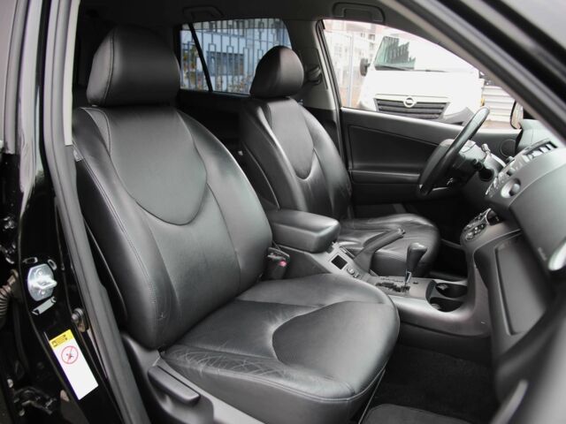 Черный Тойота РАВ 4, объемом двигателя 2.4 л и пробегом 138 тыс. км за 12000 $, фото 9 на Automoto.ua