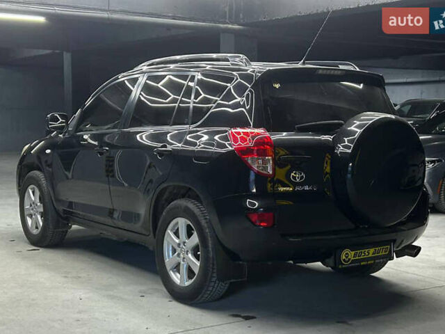 Черный Тойота РАВ 4, объемом двигателя 2 л и пробегом 160 тыс. км за 10800 $, фото 3 на Automoto.ua