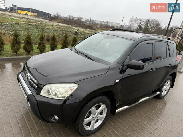Чорний Тойота РАВ 4, об'ємом двигуна 2 л та пробігом 242 тис. км за 10200 $, фото 10 на Automoto.ua