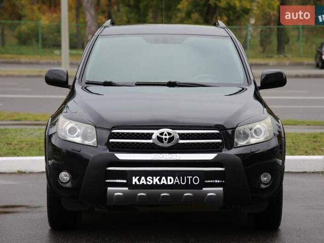 Черный Тойота РАВ 4, объемом двигателя 2.4 л и пробегом 138 тыс. км за 12500 $, фото 1 на Automoto.ua