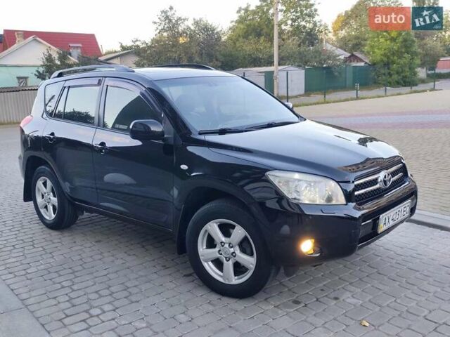 Черный Тойота РАВ 4, объемом двигателя 2 л и пробегом 226 тыс. км за 9600 $, фото 9 на Automoto.ua