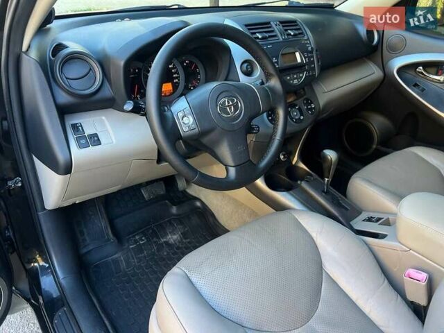 Чорний Тойота РАВ 4, об'ємом двигуна 2.36 л та пробігом 168 тис. км за 9300 $, фото 26 на Automoto.ua