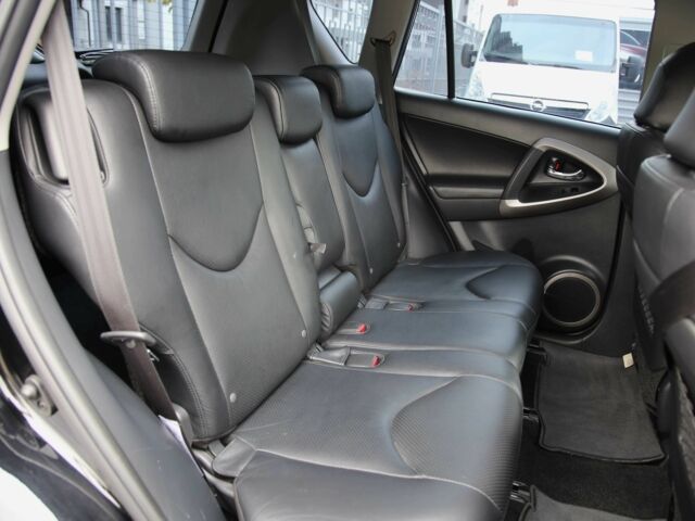 Черный Тойота РАВ 4, объемом двигателя 2.4 л и пробегом 138 тыс. км за 12000 $, фото 8 на Automoto.ua