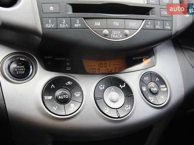 Черный Тойота РАВ 4, объемом двигателя 2.4 л и пробегом 138 тыс. км за 12500 $, фото 16 на Automoto.ua