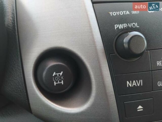 Черный Тойота РАВ 4, объемом двигателя 2.2 л и пробегом 244 тыс. км за 9400 $, фото 17 на Automoto.ua