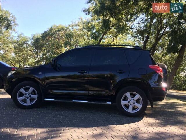 Черный Тойота РАВ 4, объемом двигателя 2 л и пробегом 229 тыс. км за 9900 $, фото 2 на Automoto.ua