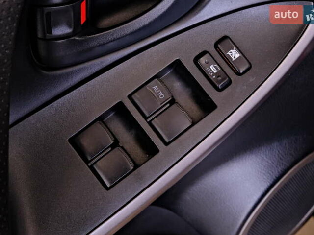 Черный Тойота РАВ 4, объемом двигателя 2.4 л и пробегом 216 тыс. км за 8900 $, фото 23 на Automoto.ua