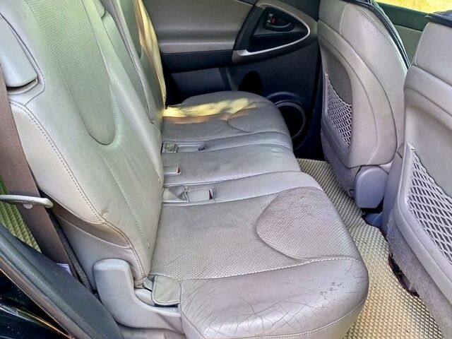 Черный Тойота РАВ 4, объемом двигателя 2.4 л и пробегом 316 тыс. км за 7800 $, фото 8 на Automoto.ua