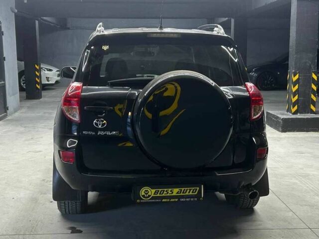 Черный Тойота РАВ 4, объемом двигателя 2 л и пробегом 160 тыс. км за 10800 $, фото 4 на Automoto.ua