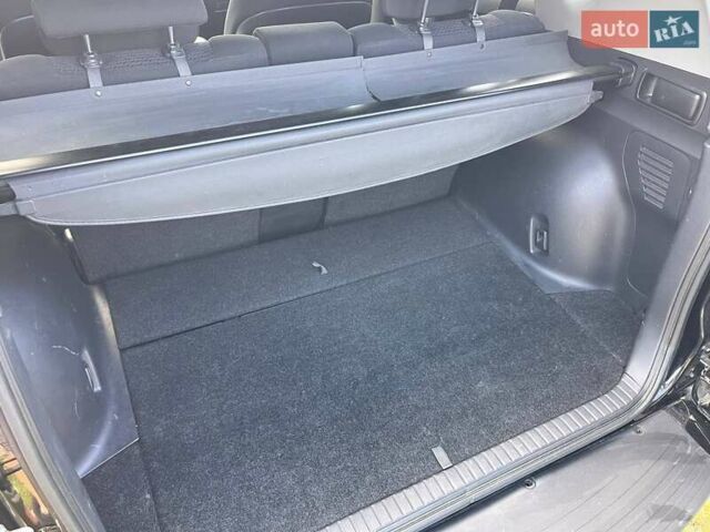 Черный Тойота РАВ 4, объемом двигателя 2 л и пробегом 180 тыс. км за 9700 $, фото 5 на Automoto.ua