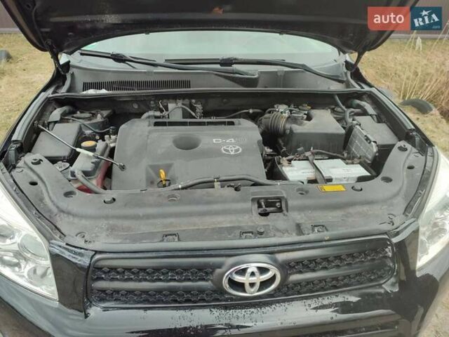 Черный Тойота РАВ 4, объемом двигателя 2.23 л и пробегом 205 тыс. км за 9700 $, фото 2 на Automoto.ua