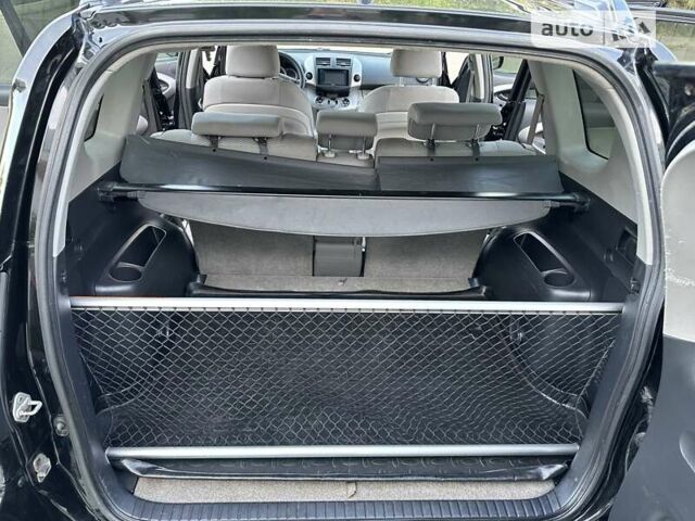 Черный Тойота РАВ 4, объемом двигателя 2.4 л и пробегом 185 тыс. км за 10800 $, фото 91 на Automoto.ua