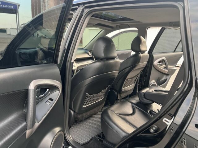 Черный Тойота РАВ 4, объемом двигателя 2 л и пробегом 275 тыс. км за 10300 $, фото 16 на Automoto.ua